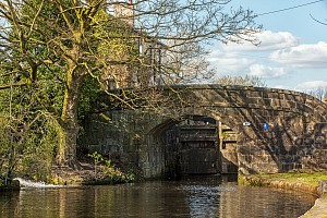 Rochdale Canal | First Laneside Lock Footbridge (66) | 15 April 2021