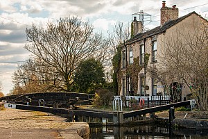 Rochdale Canal | First Laneside Lock (54) and First Laneside Lock Footbridge (66) | 15 April 2021