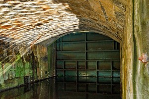 Rochdale Canal | Under Golden Lion Bridge (30) | 27 May 2023