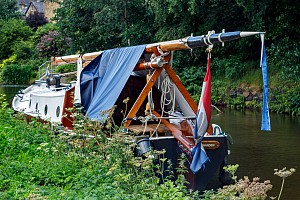 Rochdale Canal | Boat moored between Halifax Road Bridge (10) and White Lee Bridge (11) | 16 July 2023