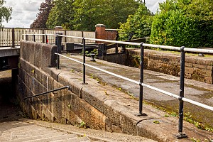 Rochdale Canal | Newton Heath Lock (69) and Old Church Street Bridge (82) | 29 August 2023