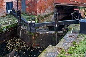 Rochdale Canal | Chorlton Street Lock (86) & Chorlton Street Bridge (95) | 25 October 2023